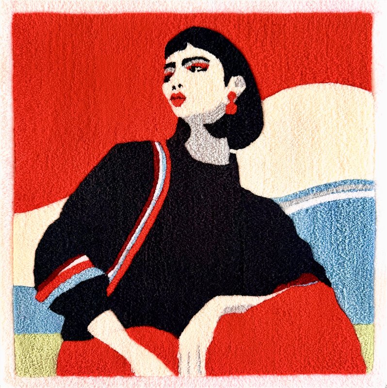 Souveraine, figure assise composée de rouge, noir, crème et bleu clair.